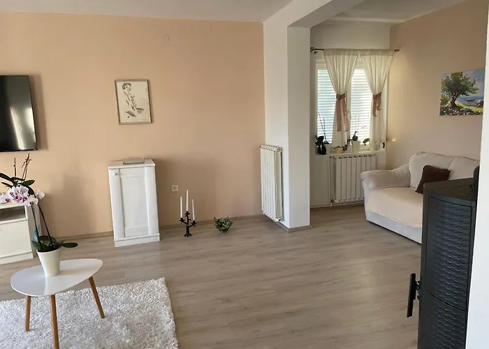Stela Apartament Rab Town